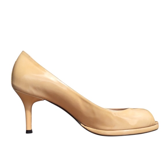 Stuart Weitzman Nude Heels - Picture 3 of 15